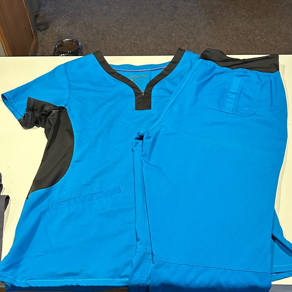 Healing Hands Blue and Black Scrub Set